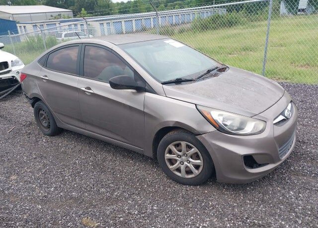 2014 HYUNDAI Accent