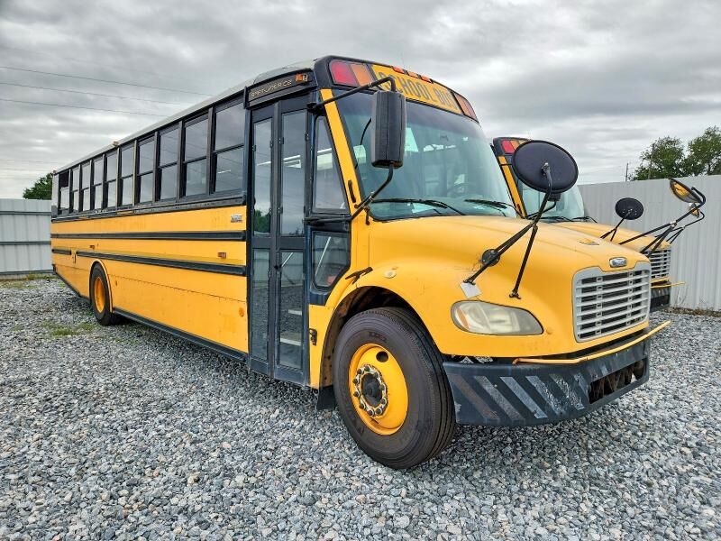 2009 FREIGHTLINER B2 Bus Chassis