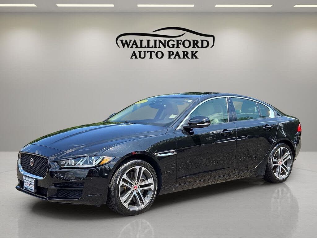 2017 JAGUAR XE