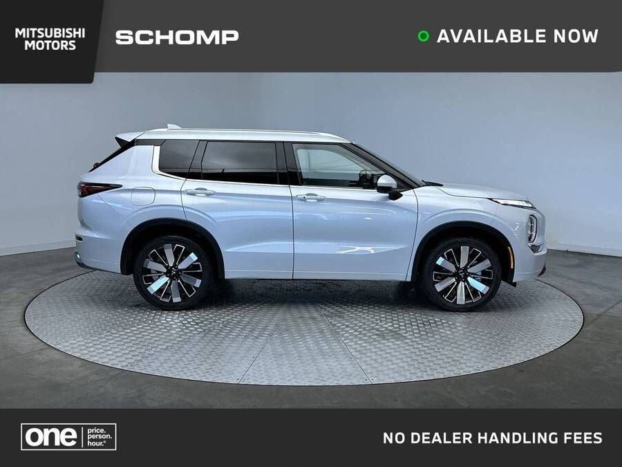 2026 MITSUBISHI Outlander