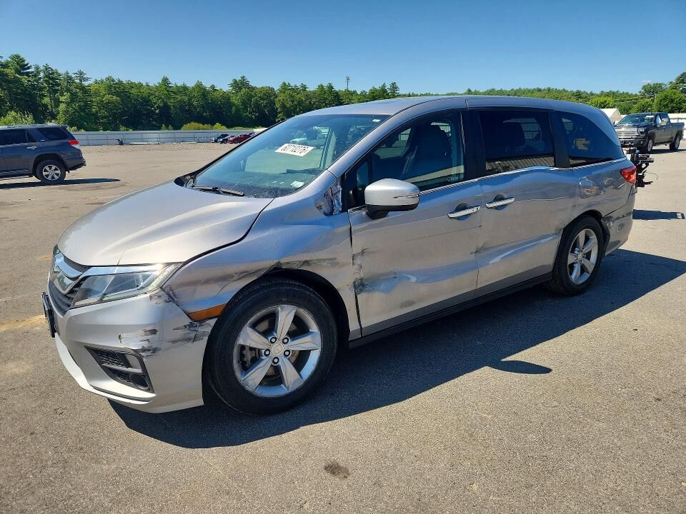 2018 HONDA Odyssey