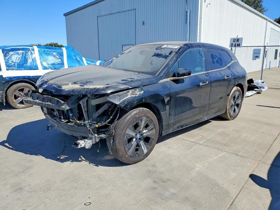 2024 BMW ix