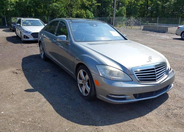 2011 MERCEDES-BENZ S-Class