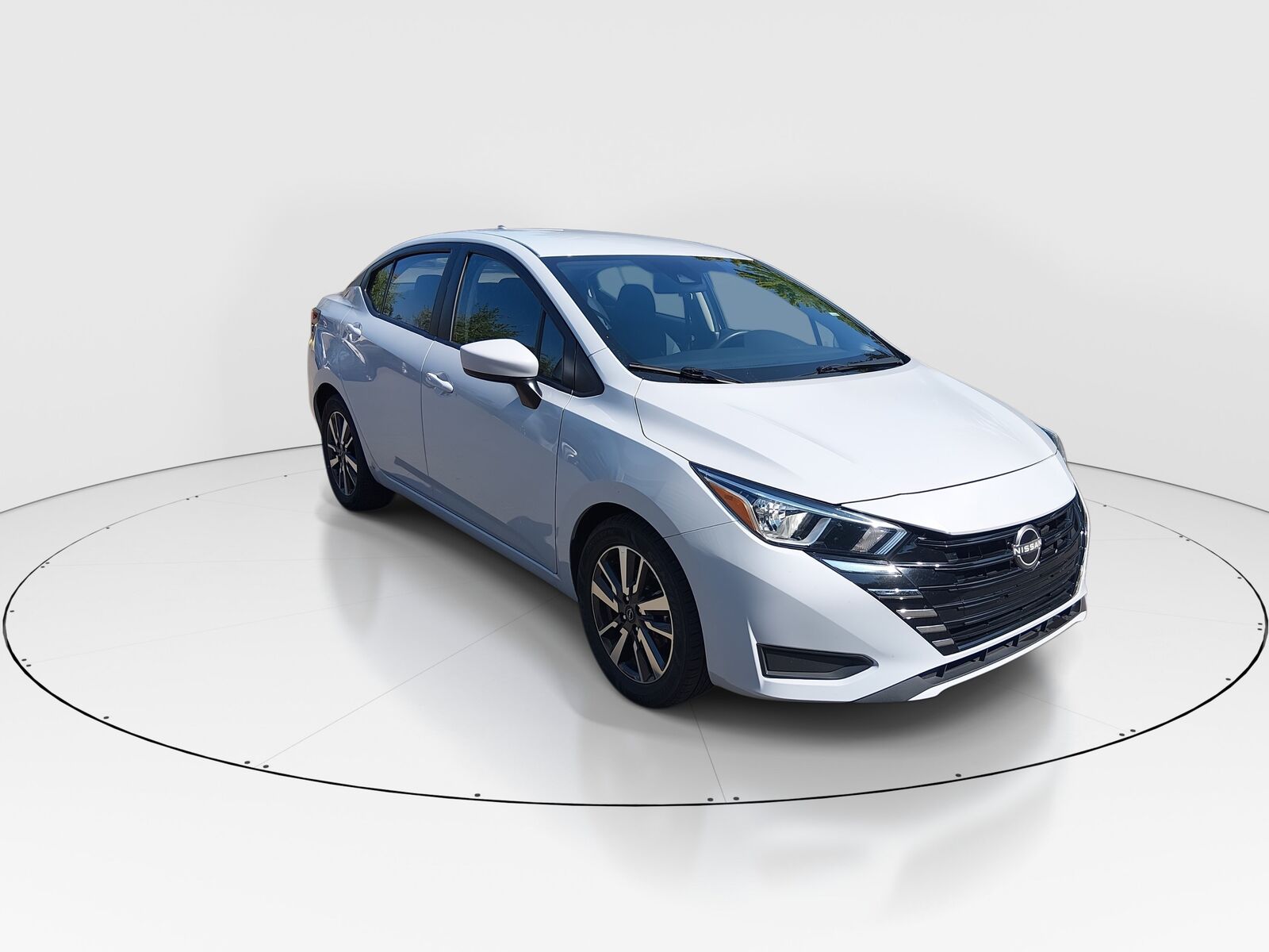 2024 NISSAN Versa