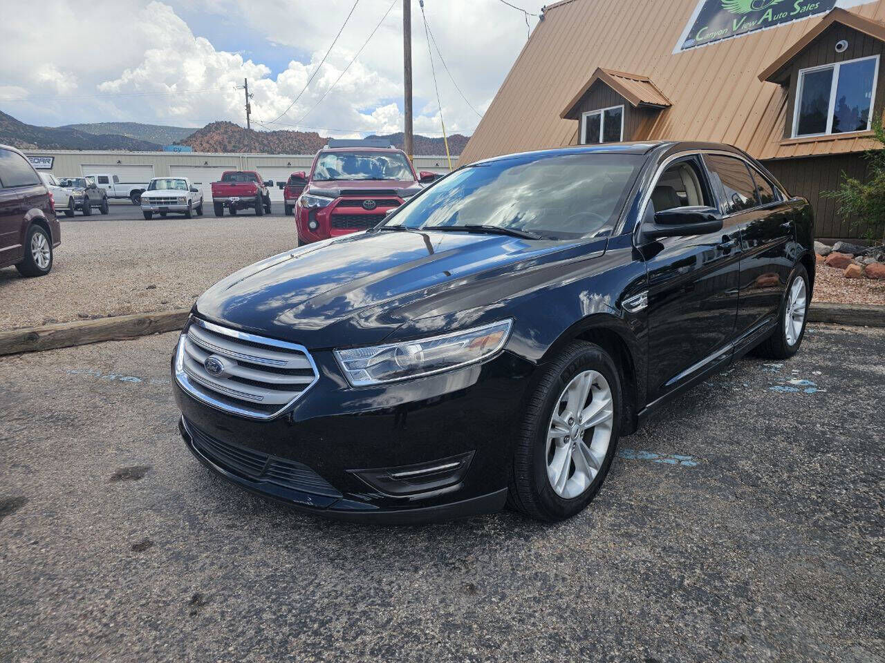 2016 FORD Taurus