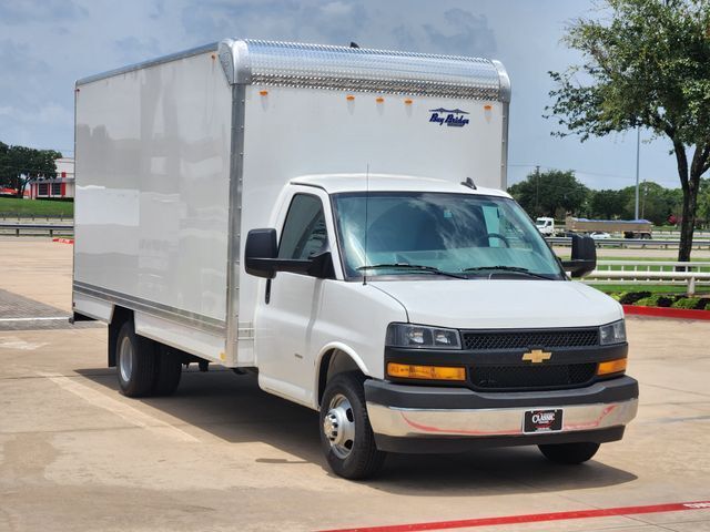 2026 CHEVROLET Express
