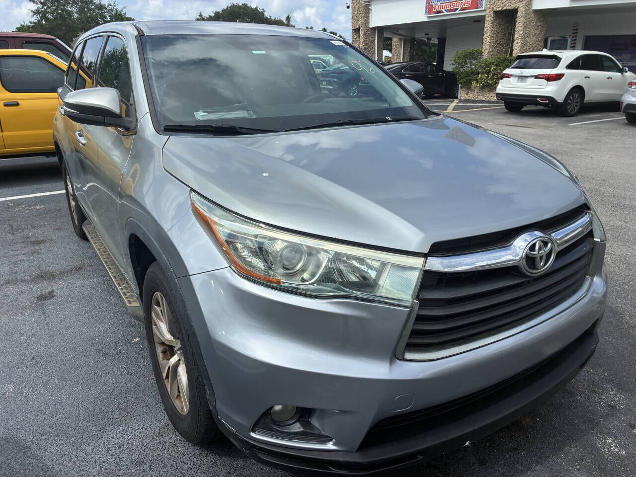 2015 TOYOTA Highlander