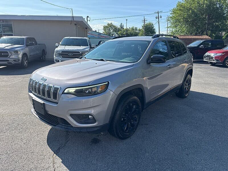 2022 JEEP Cherokee