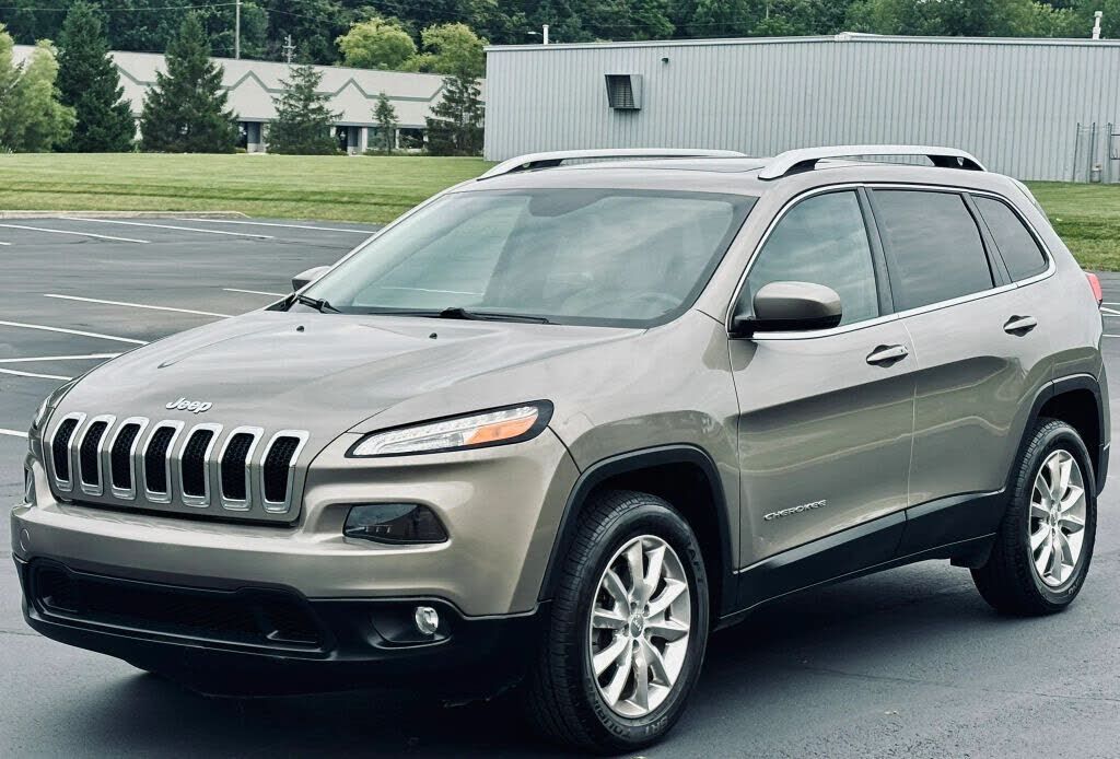 2017 JEEP Cherokee