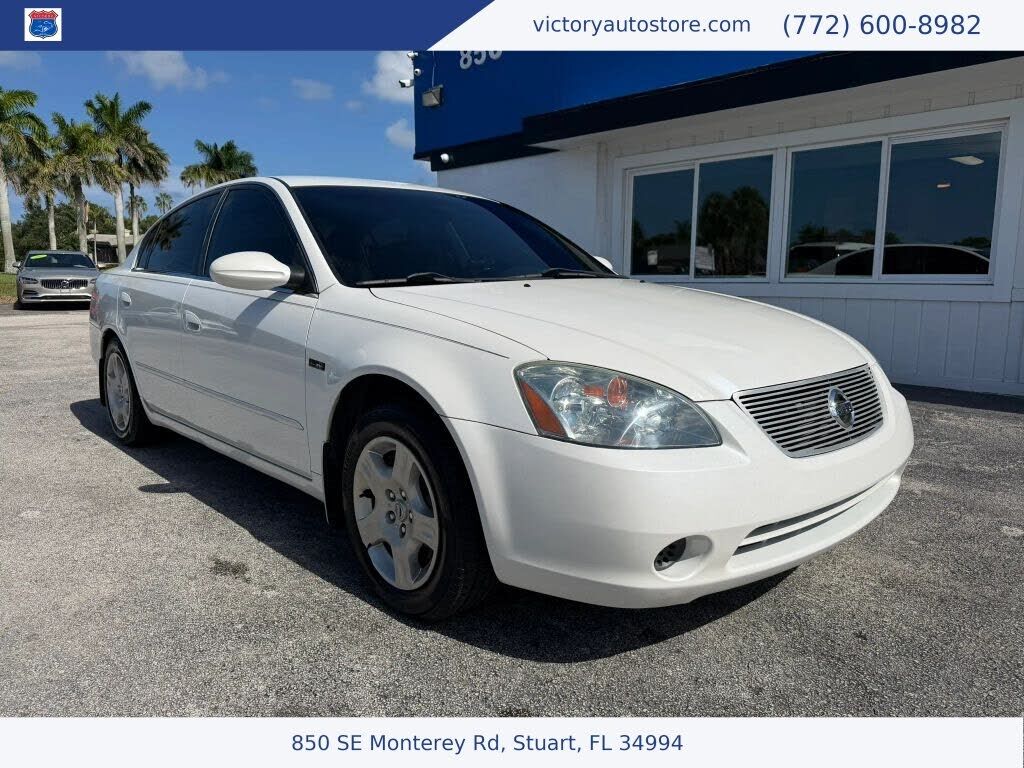 2004 NISSAN Altima