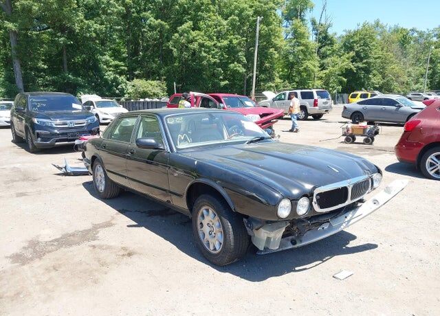 2001 JAGUAR XJ8