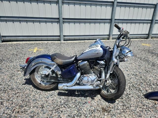 2001 HONDA VT750