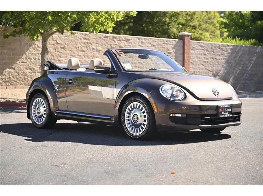 2015 VOLKSWAGEN Beetle