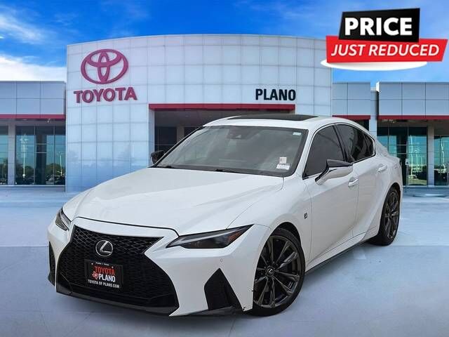 2021 LEXUS IS