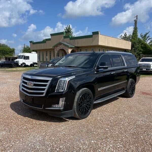 2018 CADILLAC Escalade ESV