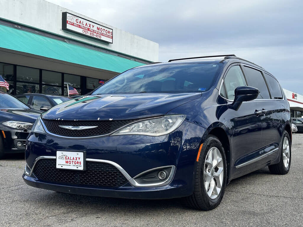 2017 CHRYSLER Pacifica