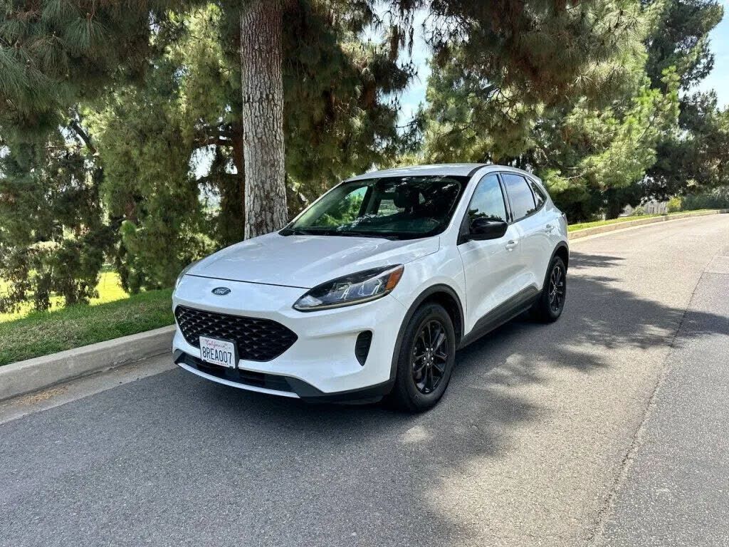2020 FORD Escape