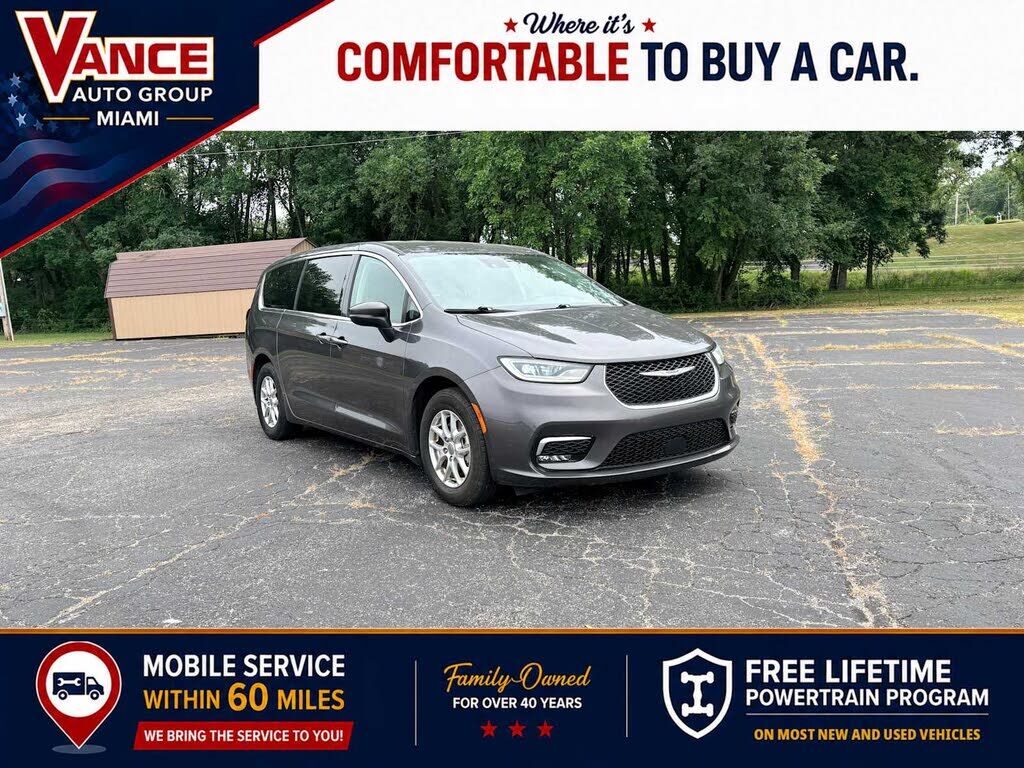 2023 CHRYSLER Pacifica