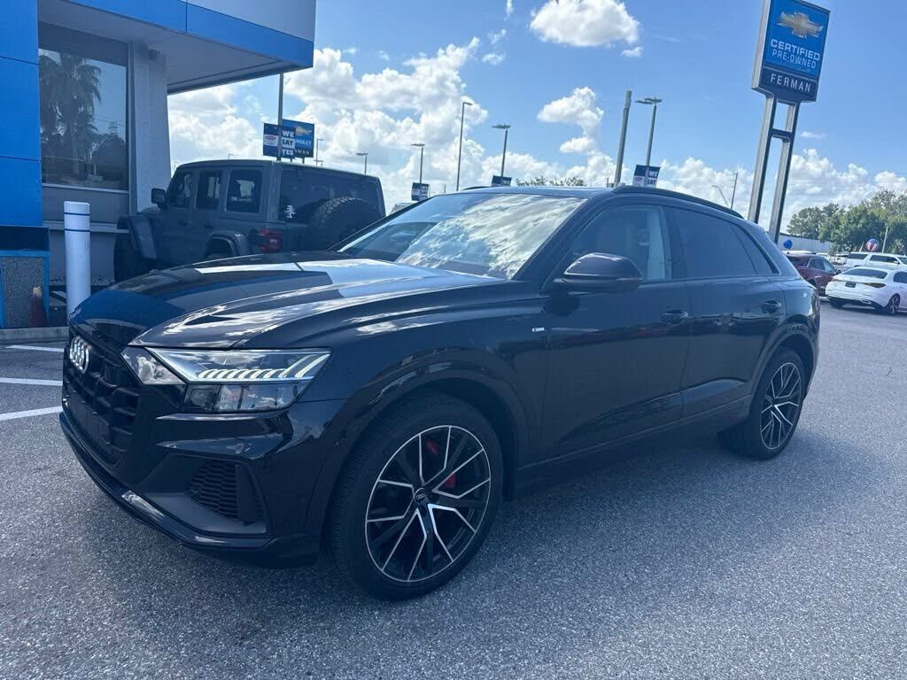 2019 AUDI Q8