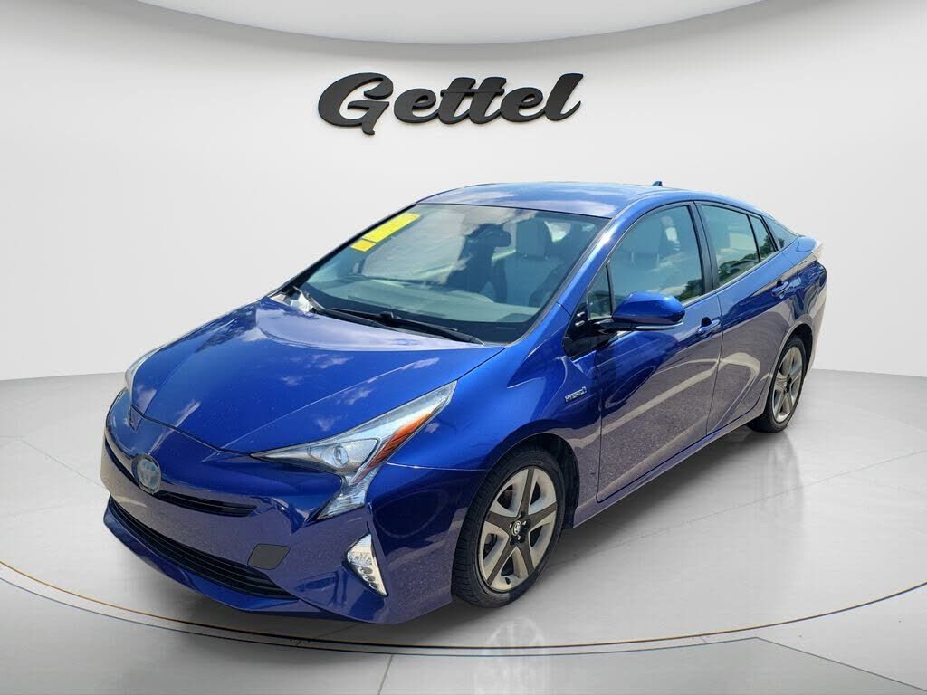 2016 TOYOTA PRIUS