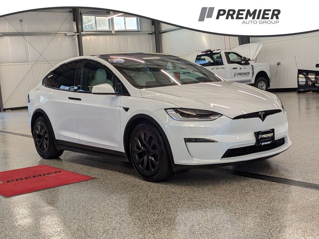 2022 TESLA Model X