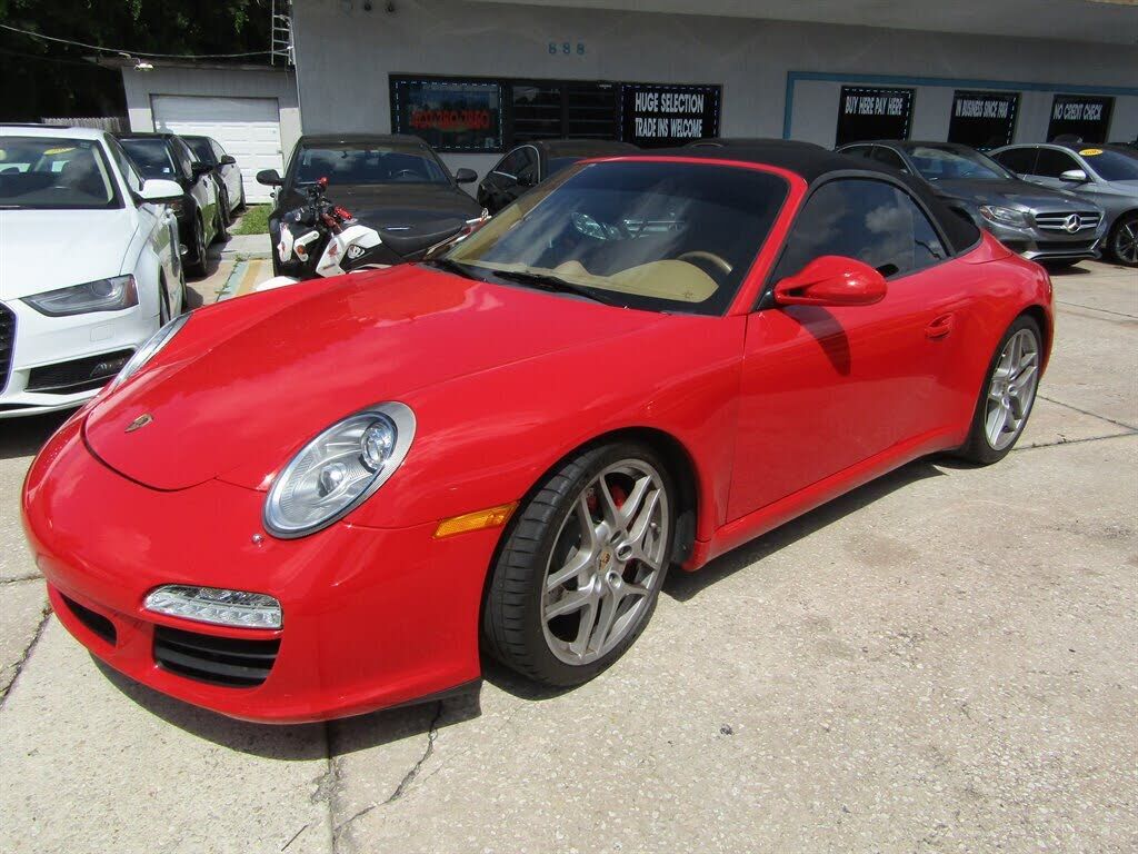 2011 PORSCHE 911