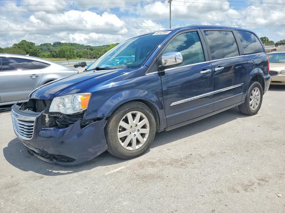 2015 CHRYSLER Town and Country