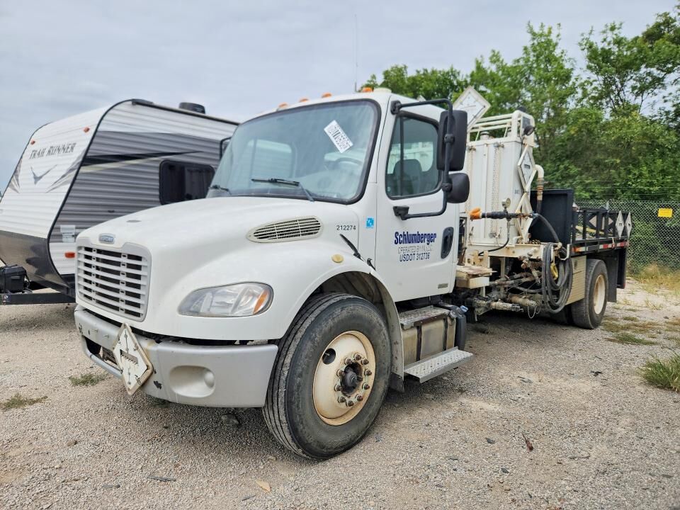 2012 FREIGHTLINER M2