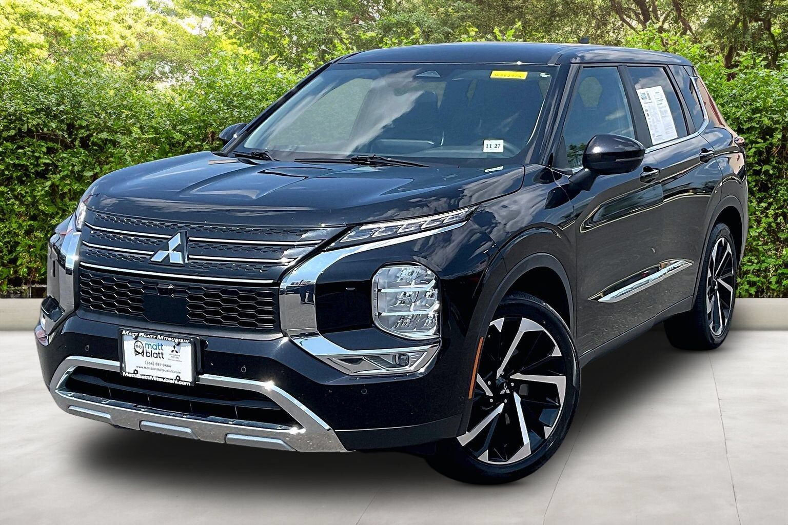 2023 MITSUBISHI Outlander