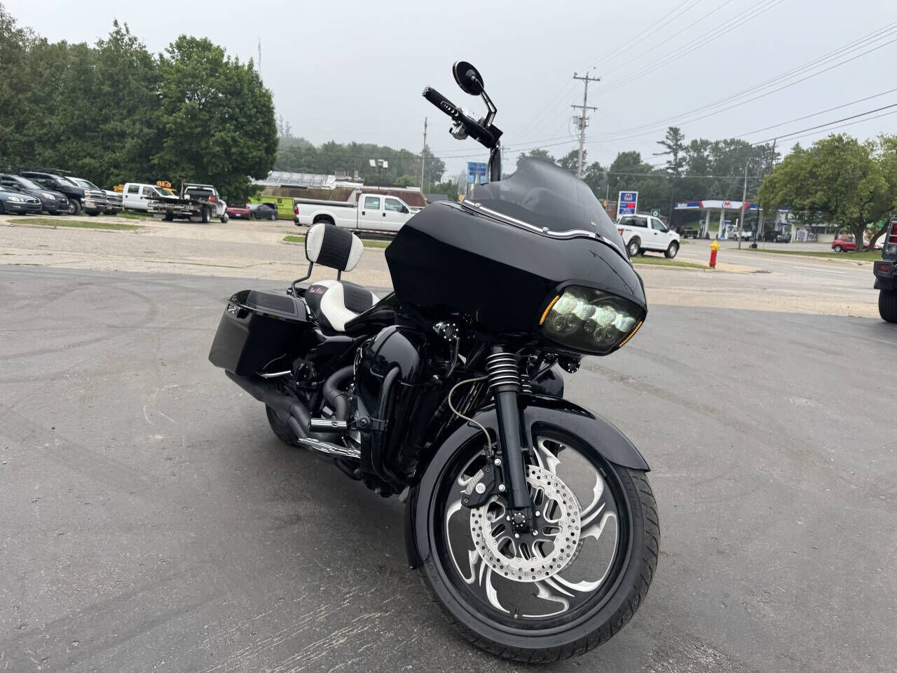 2011 HARLEY DAVIDSON Road Glide Custom