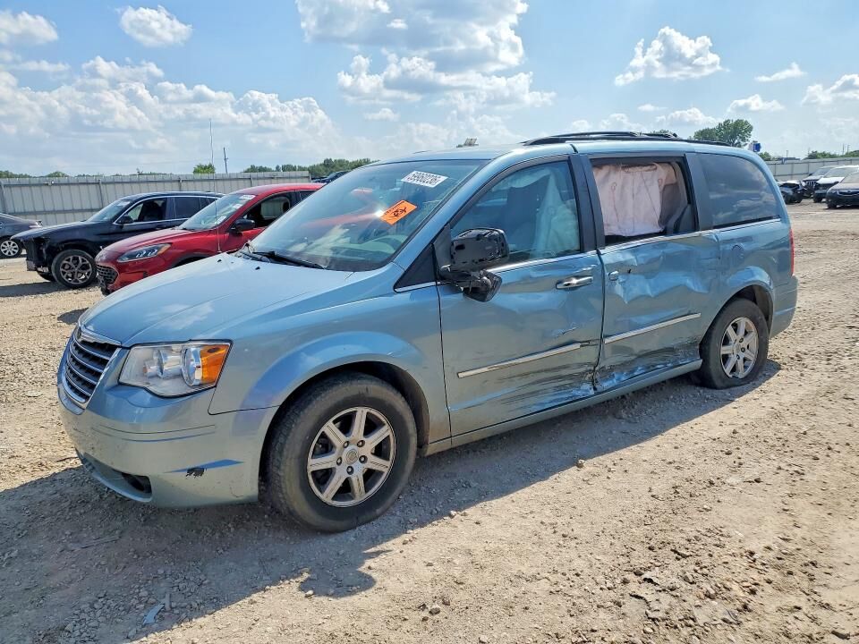 2010 CHRYSLER Town and Country