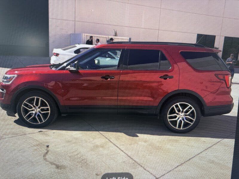 2018 FORD Explorer