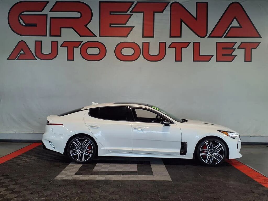 2022 KIA Stinger
