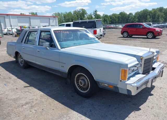 1989 LINCOLN Town Car