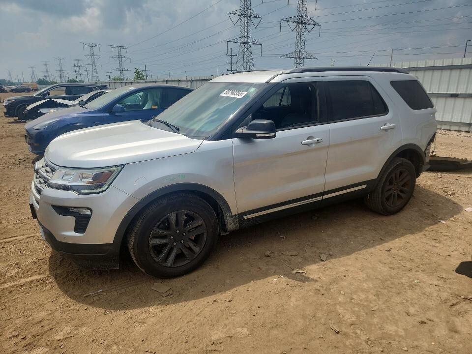 2018 FORD Explorer
