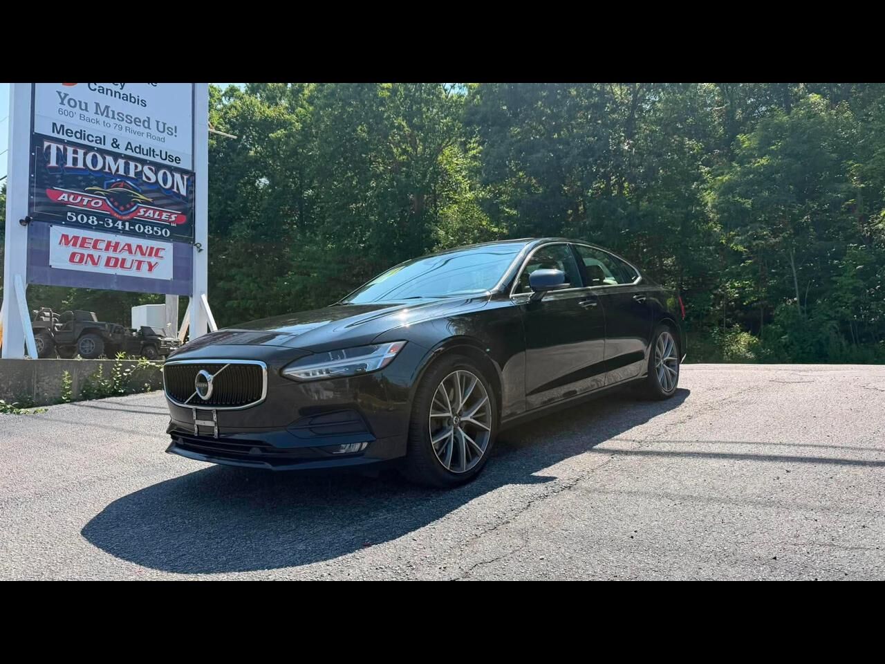 2017 VOLVO S90
