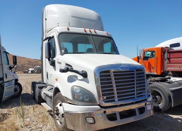 2017 FREIGHTLINER Cascadia