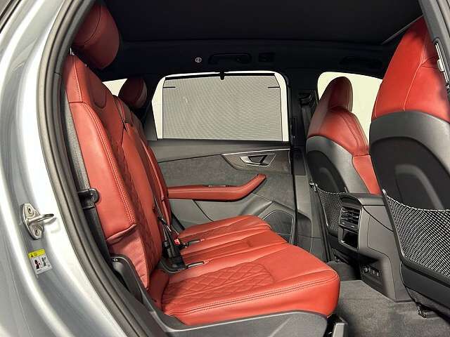 2023 AUDI SQ7