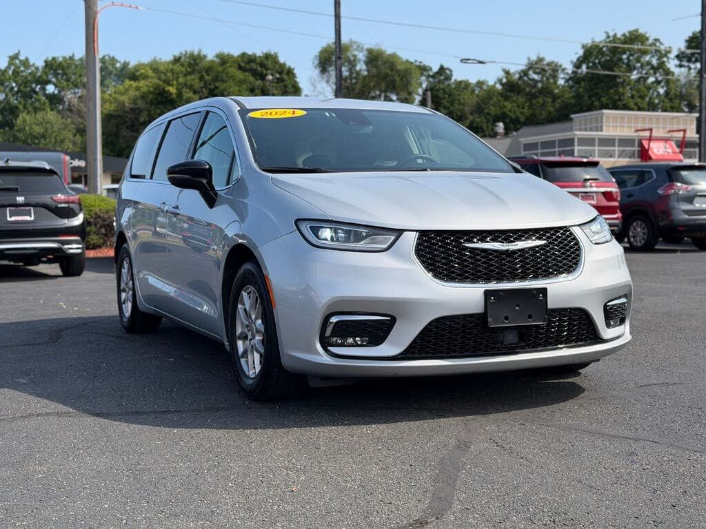 2024 CHRYSLER Pacifica