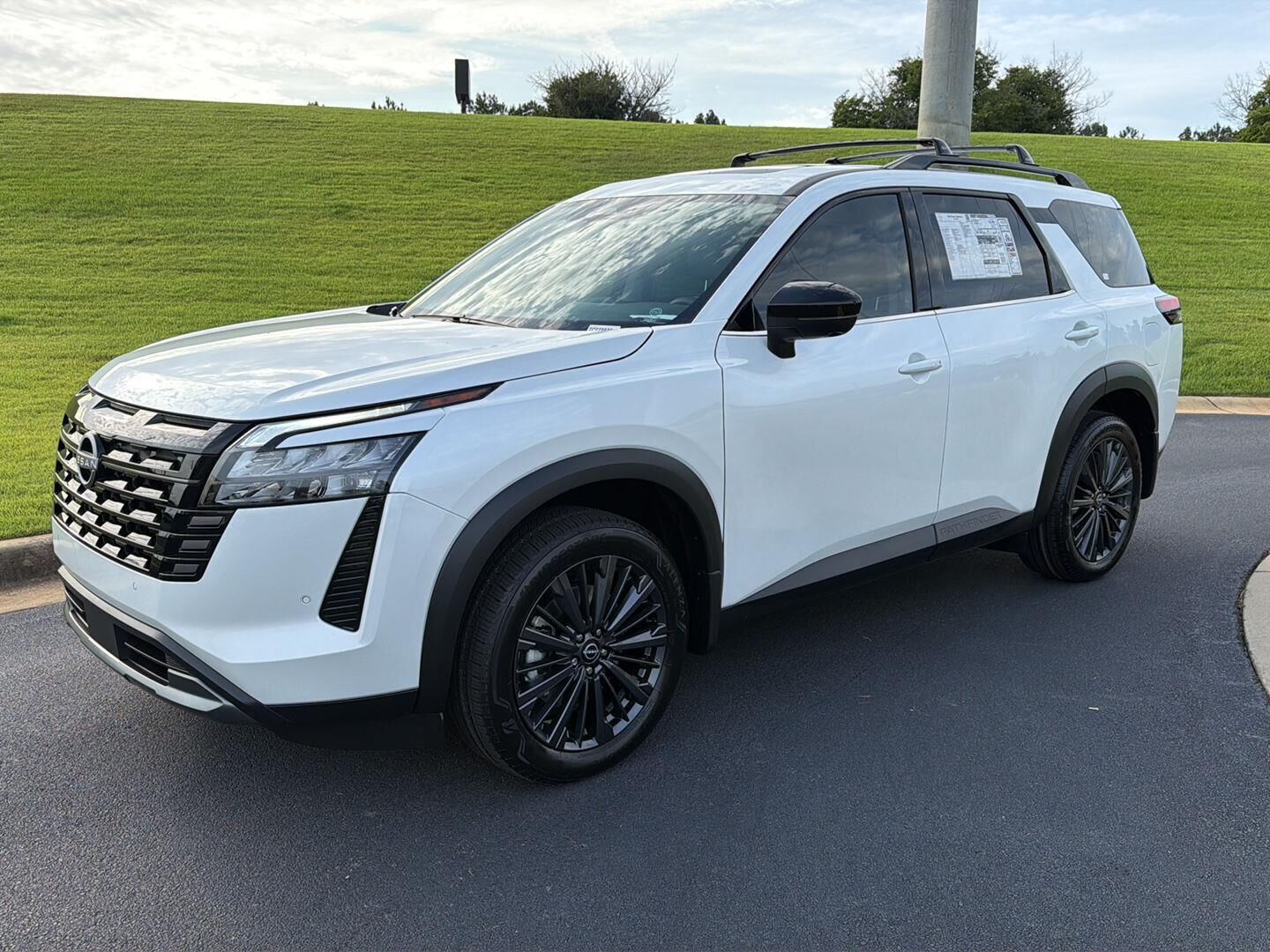 2026 NISSAN Pathfinder