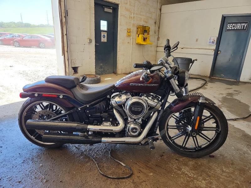 2018 HARLEY DAVIDSON FXBR / Breakout