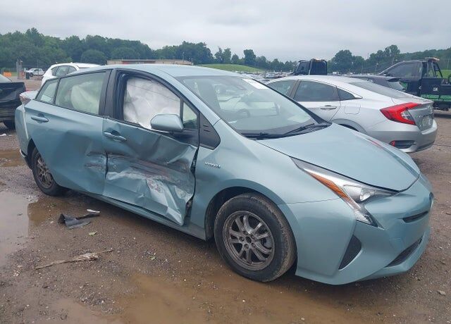 2017 TOYOTA PRIUS