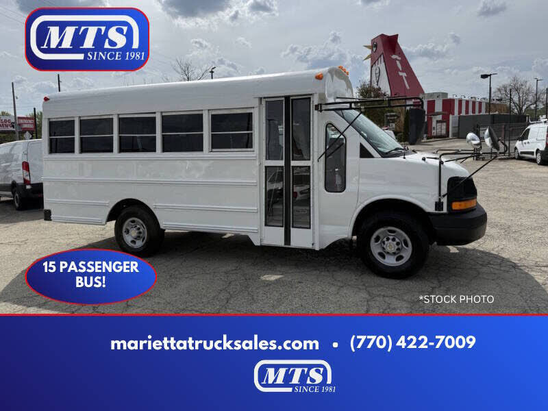 2017 CHEVROLET Express