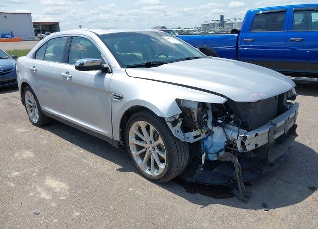 2015 FORD Taurus