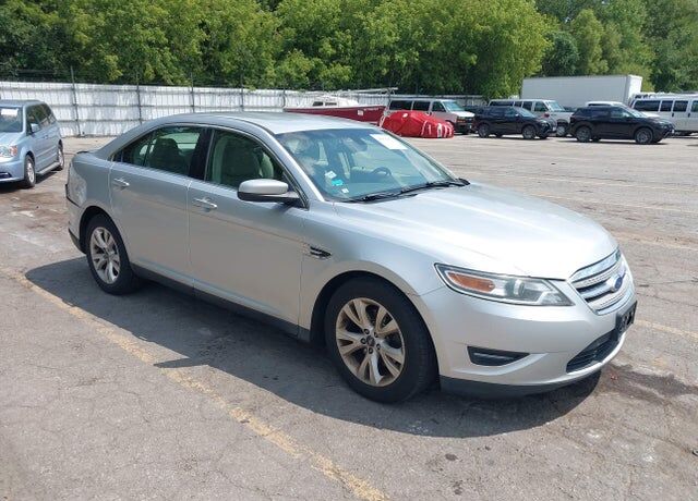 2011 FORD Taurus