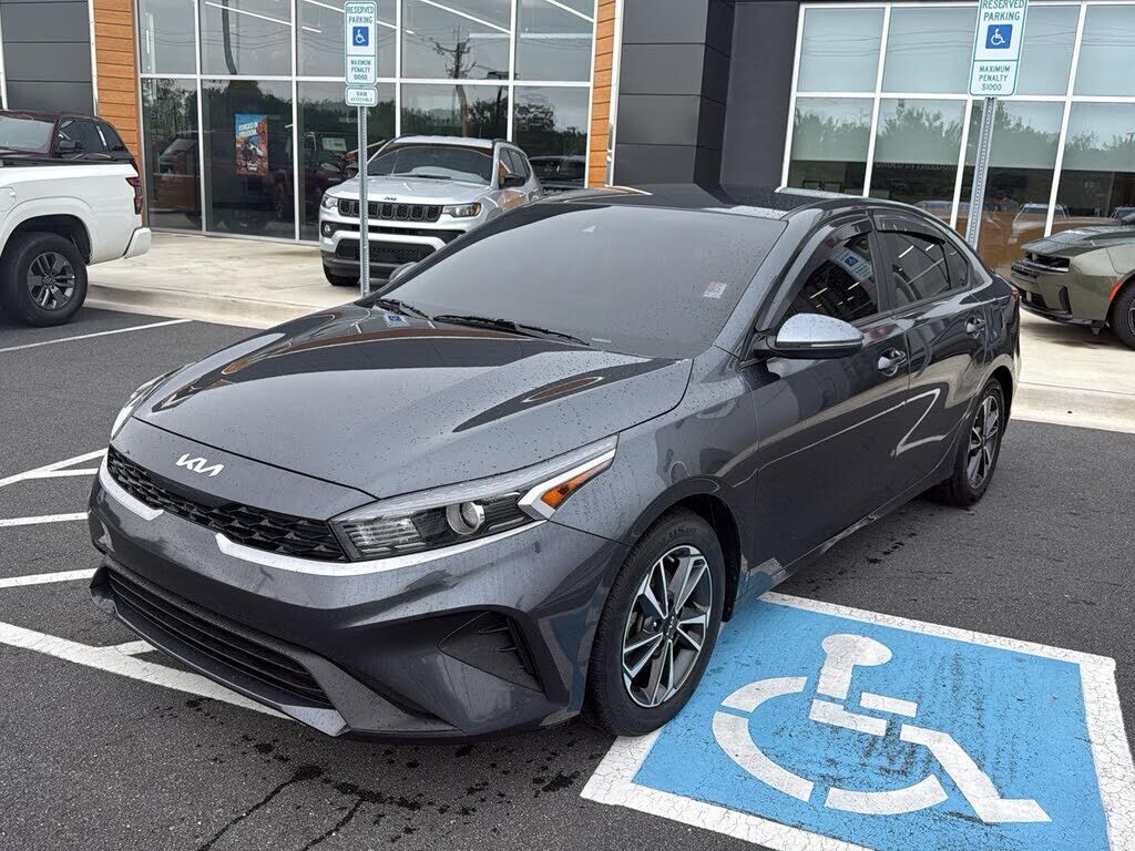 2023 KIA Forte