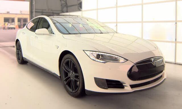 2015 TESLA Model S