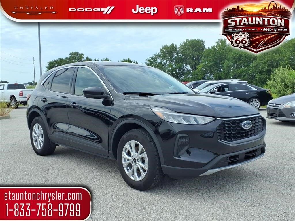 2023 FORD Escape