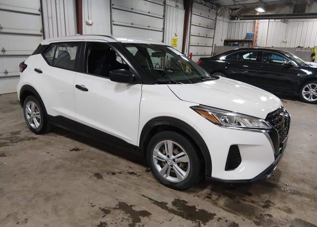 2021 NISSAN Kicks