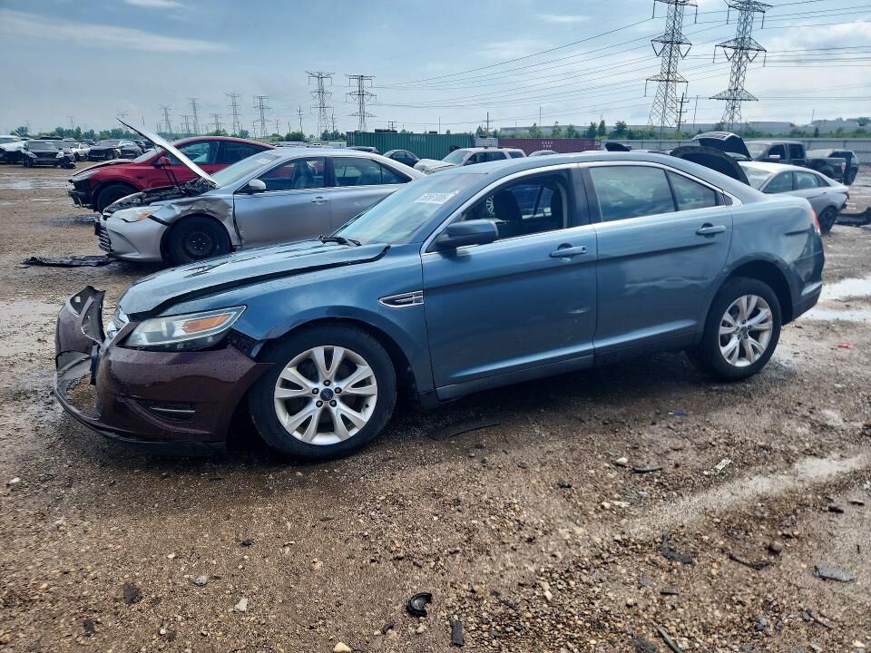 2010 FORD Taurus